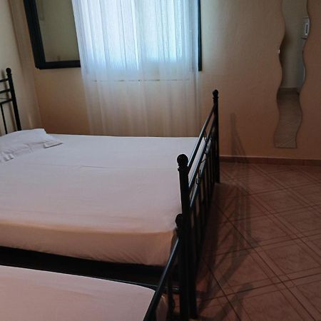 Janis Castle Apartment Himare Exterior foto