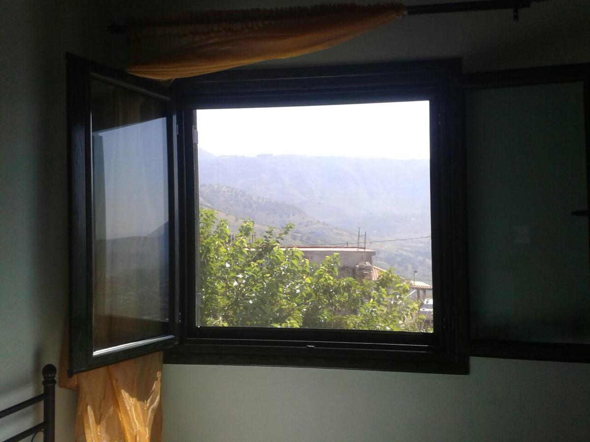 Janis Castle Apartment Himare Exterior foto