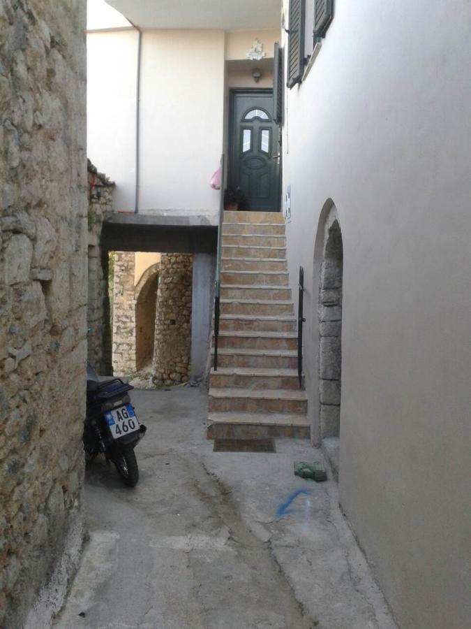 Janis Castle Apartment Himare Exterior foto